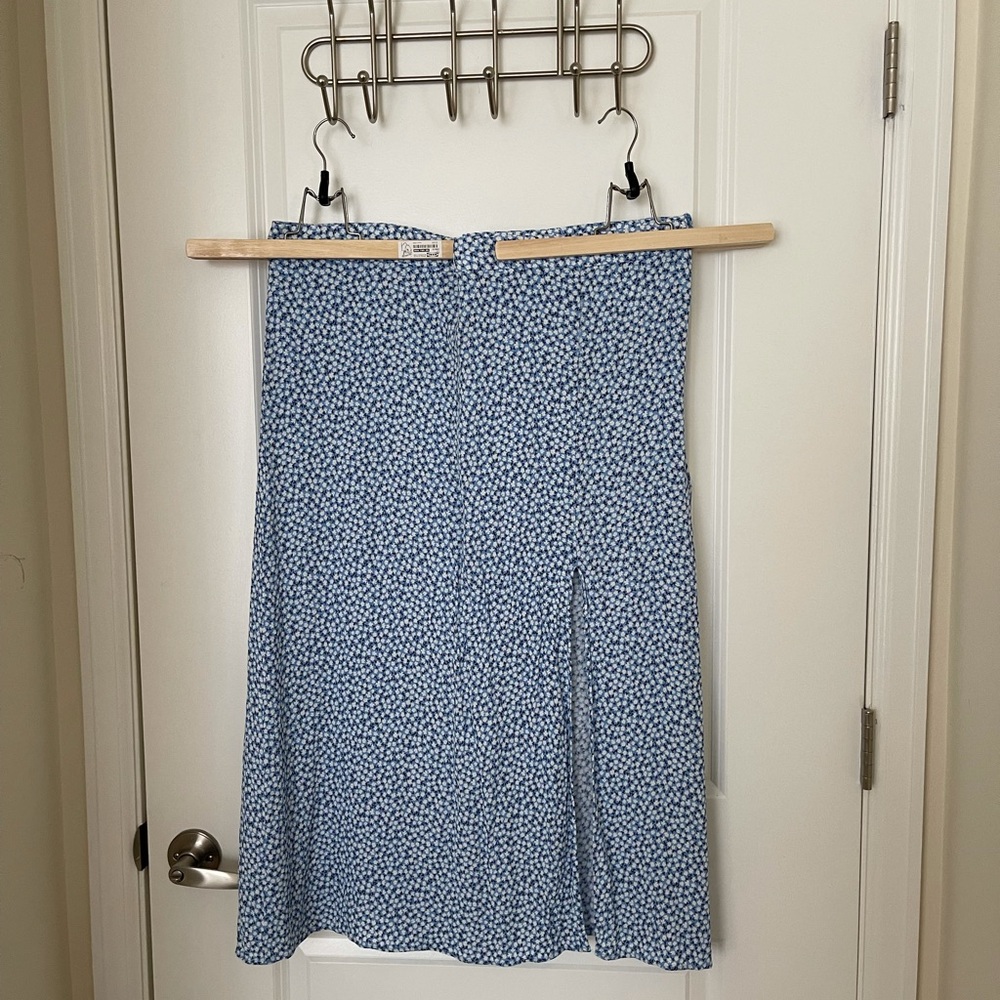 H&M Blue Floral Print Midi Skirt